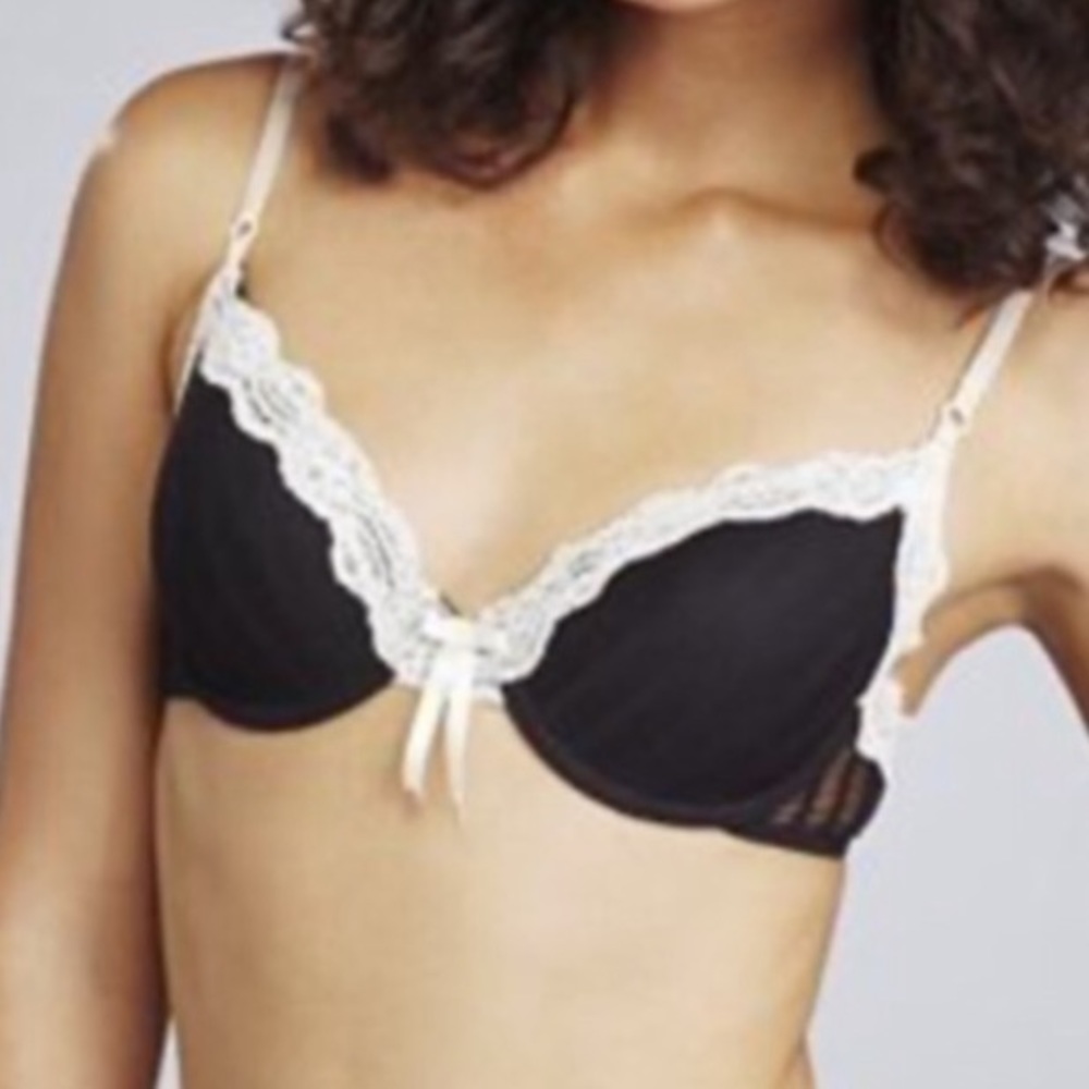 NWT Elle McPherson Sheer Ribbons Contour Bra